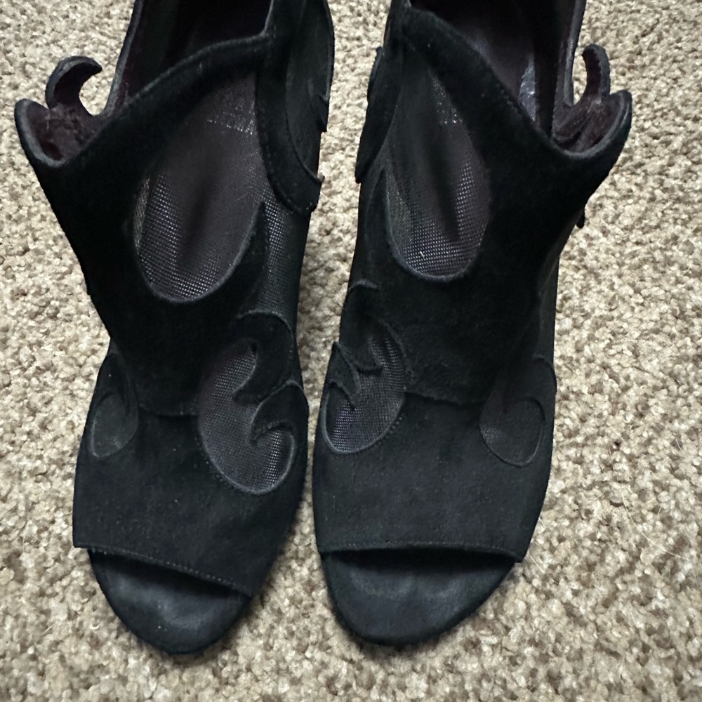 Elegant Black Women boot Stewart Weitzman Authentic